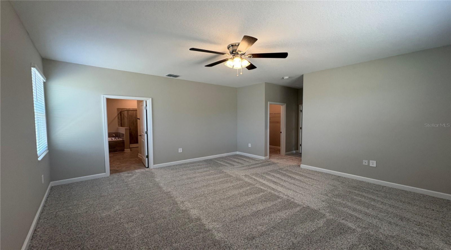 DAVENPORT, Florida 33837, 4 Bedrooms Bedrooms, ,3 BathroomsBathrooms,Residential,For Sale,CAMDEN,0,MFRP4939019