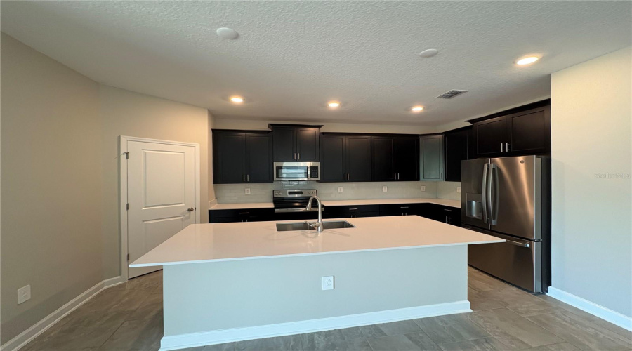 DAVENPORT, Florida 33837, 4 Bedrooms Bedrooms, ,3 BathroomsBathrooms,Residential,For Sale,CAMDEN,0,MFRP4939019