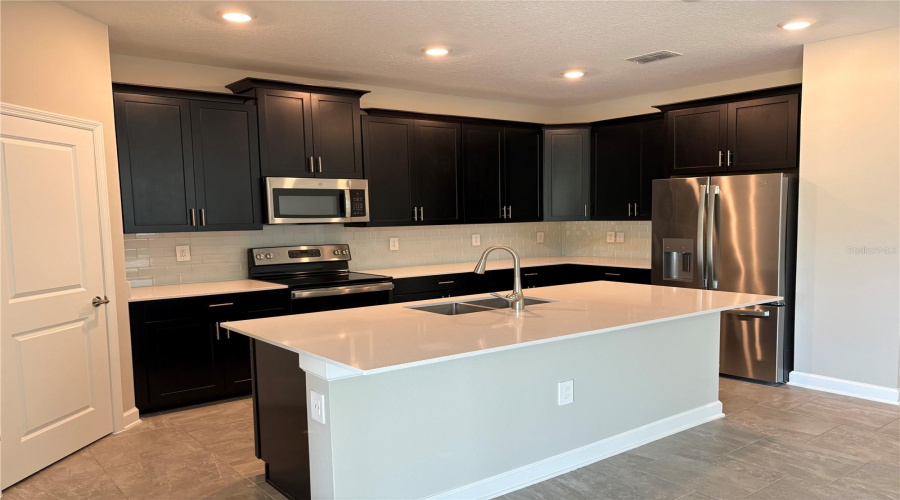 DAVENPORT, Florida 33837, 4 Bedrooms Bedrooms, ,3 BathroomsBathrooms,Residential,For Sale,CAMDEN,0,MFRP4939019