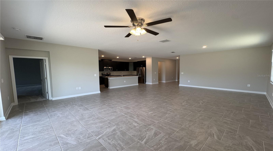 DAVENPORT, Florida 33837, 4 Bedrooms Bedrooms, ,3 BathroomsBathrooms,Residential,For Sale,CAMDEN,0,MFRP4939019