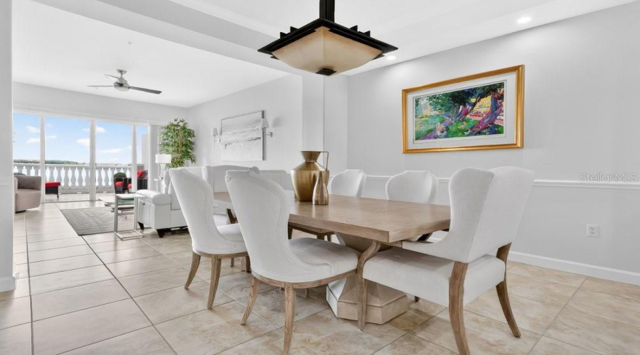 ORLANDO, Florida 32836, 2 Bedrooms Bedrooms, ,2 BathroomsBathrooms,Residential,For Sale,THE ESPLANADE,0,MFRO6415557