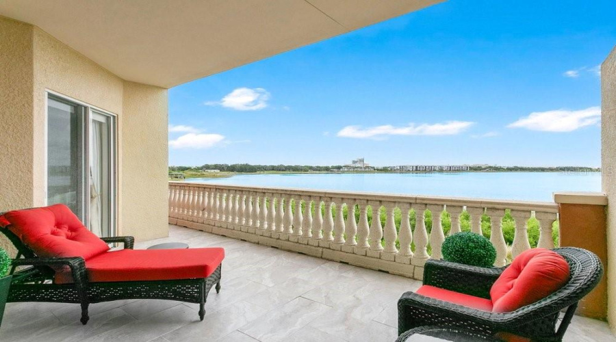 ORLANDO, Florida 32836, 2 Bedrooms Bedrooms, ,2 BathroomsBathrooms,Residential,For Sale,THE ESPLANADE,0,MFRO6415557