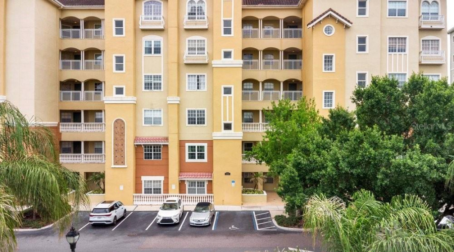 ORLANDO, Florida 32836, 2 Bedrooms Bedrooms, ,2 BathroomsBathrooms,Residential,For Sale,THE ESPLANADE,0,MFRO6415557