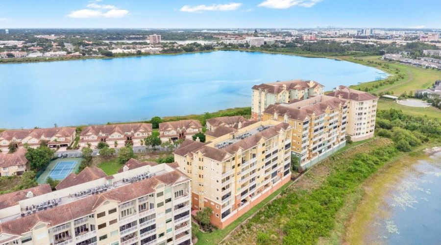 ORLANDO, Florida 32836, 2 Bedrooms Bedrooms, ,2 BathroomsBathrooms,Residential,For Sale,THE ESPLANADE,0,MFRO6415557