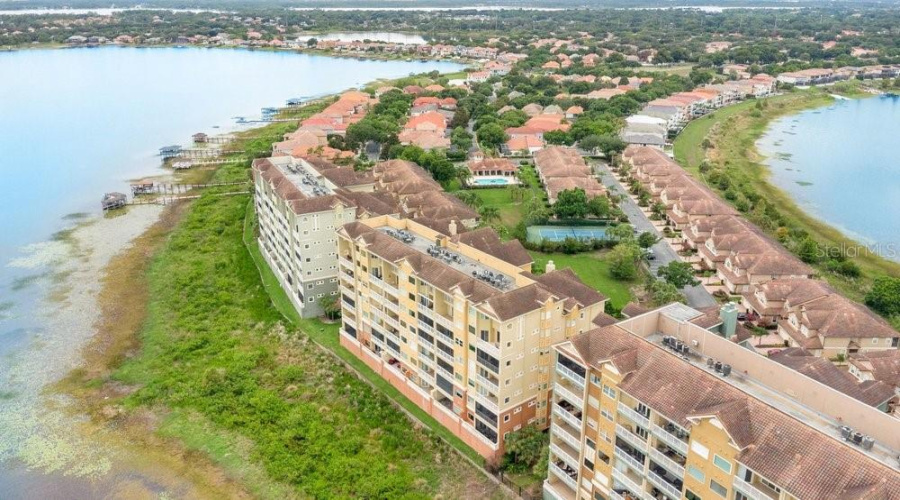ORLANDO, Florida 32836, 2 Bedrooms Bedrooms, ,2 BathroomsBathrooms,Residential,For Sale,THE ESPLANADE,0,MFRO6415557
