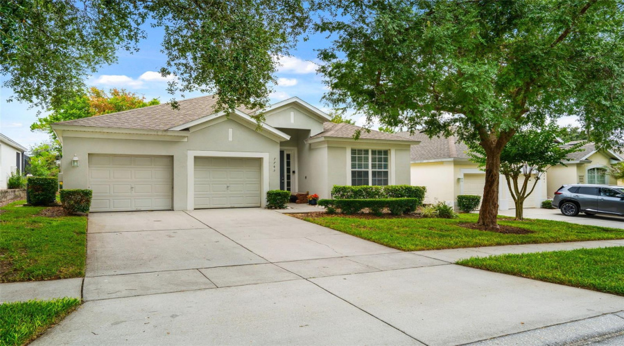 KISSIMMEE, Florida 34747, 4 Bedrooms Bedrooms, ,4 BathroomsBathrooms,Residential,For Sale,COMROW,0,MFRS5151580