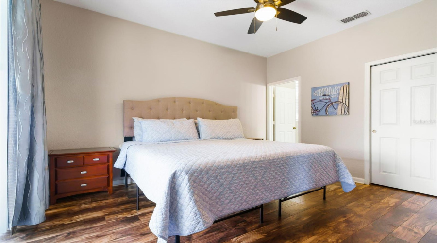 KISSIMMEE, Florida 34747, 4 Bedrooms Bedrooms, ,4 BathroomsBathrooms,Residential,For Sale,COMROW,0,MFRS5151580