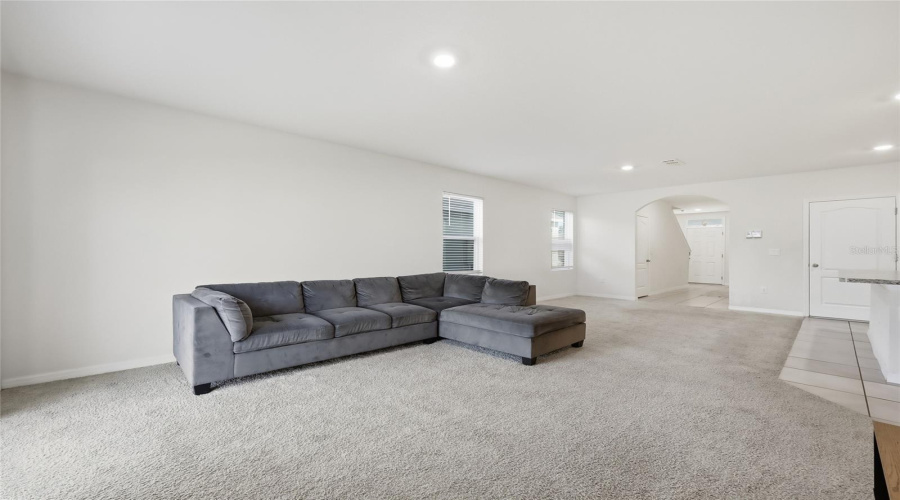 DAVENPORT, Florida 33837, 5 Bedrooms Bedrooms, ,3 BathroomsBathrooms,Residential,For Sale,CHINOY,0,MFRO6375553