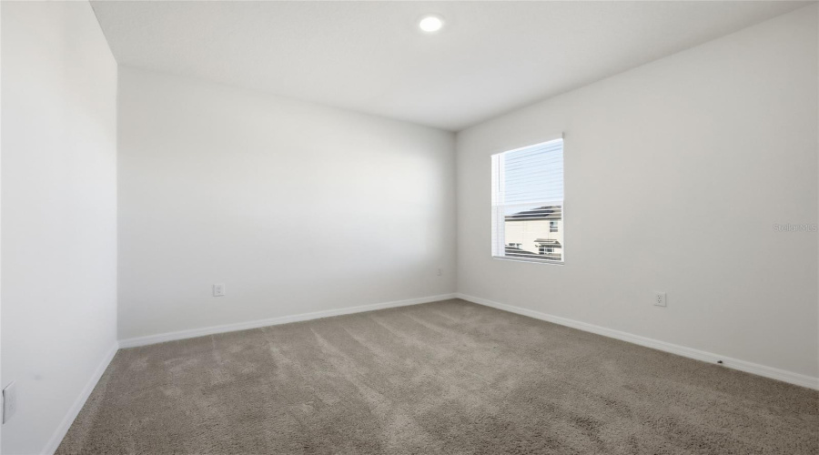 DAVENPORT, Florida 33837, 5 Bedrooms Bedrooms, ,3 BathroomsBathrooms,Residential,For Sale,CHINOY,0,MFRO6375553