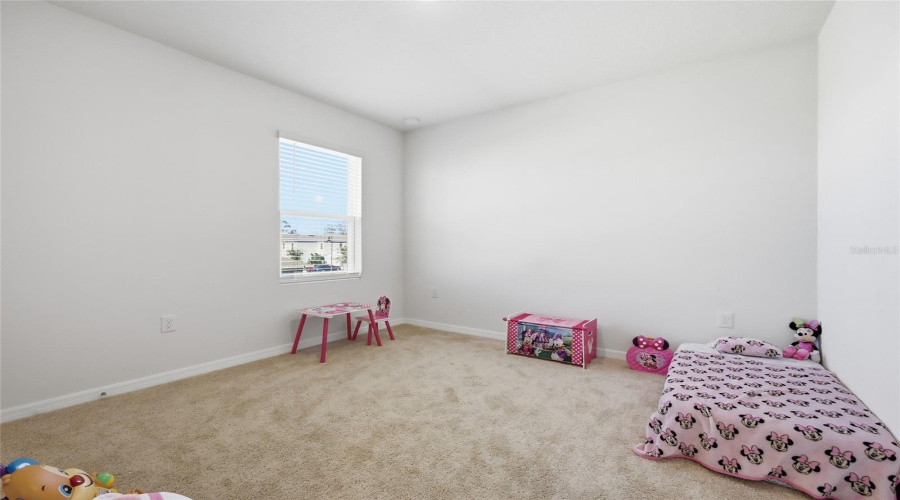 DAVENPORT, Florida 33837, 5 Bedrooms Bedrooms, ,3 BathroomsBathrooms,Residential,For Sale,CHINOY,0,MFRO6375553