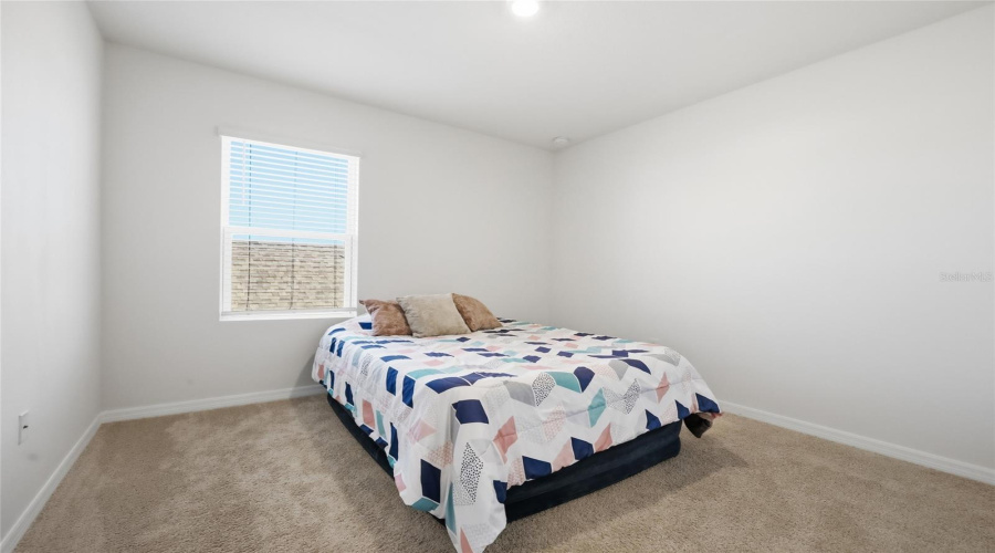 DAVENPORT, Florida 33837, 5 Bedrooms Bedrooms, ,3 BathroomsBathrooms,Residential,For Sale,CHINOY,0,MFRO6375553