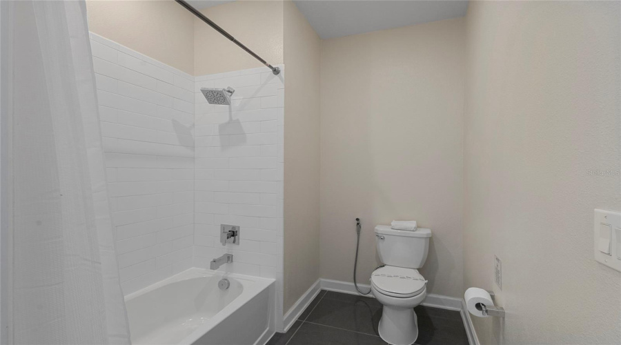 KISSIMMEE, Florida 34746, 4 Bedrooms Bedrooms, ,3 BathroomsBathrooms,Residential,For Sale,CLOCK TOWER,0,MFRO6373249