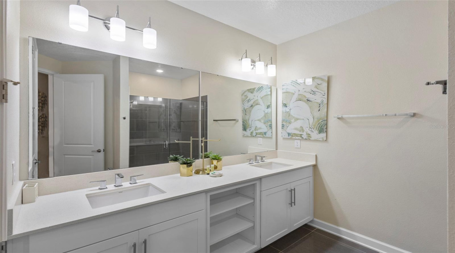 KISSIMMEE, Florida 34746, 4 Bedrooms Bedrooms, ,3 BathroomsBathrooms,Residential,For Sale,CLOCK TOWER,0,MFRO6373249