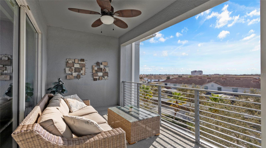 KISSIMMEE, Florida 34746, 4 Bedrooms Bedrooms, ,3 BathroomsBathrooms,Residential,For Sale,CLOCK TOWER,0,MFRO6373249