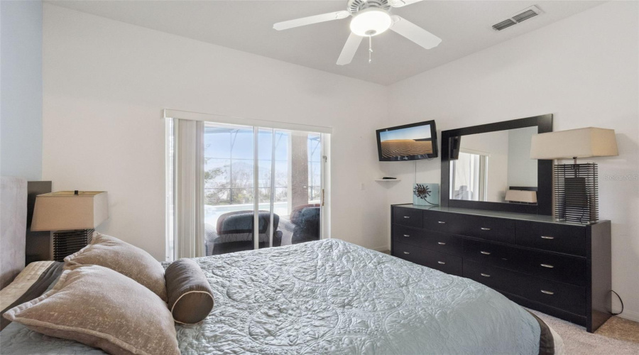 DAVENPORT, Florida 33897, 5 Bedrooms Bedrooms, ,3 BathroomsBathrooms,Residential,For Sale,HIGHGATE PARK,0,MFRO6415440