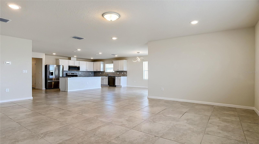 DAVENPORT, Florida 33837, 4 Bedrooms Bedrooms, ,2 BathroomsBathrooms,Residential,For Sale,ASPEN,0,MFRO6416238