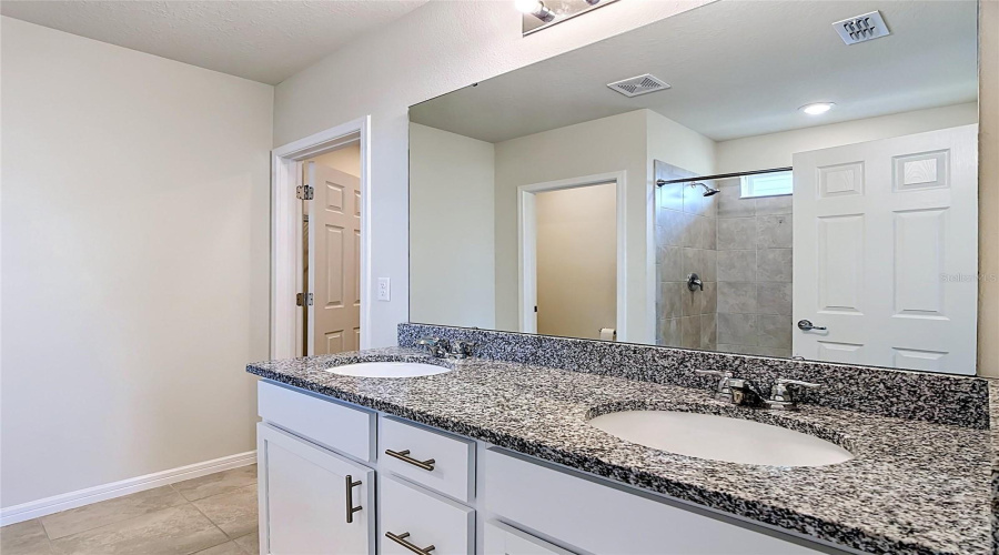 DAVENPORT, Florida 33837, 4 Bedrooms Bedrooms, ,2 BathroomsBathrooms,Residential,For Sale,ASPEN,0,MFRO6416238