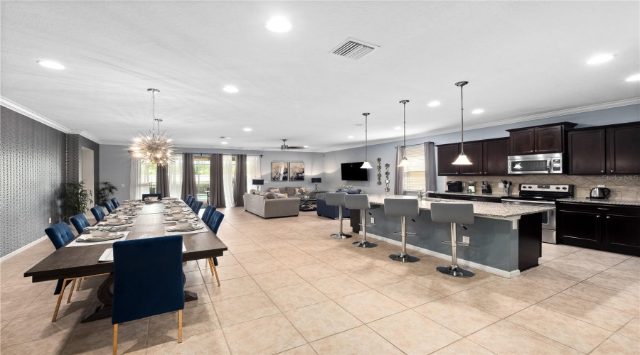 KISSIMMEE, Florida 34747, 8 Bedrooms Bedrooms, ,6 BathroomsBathrooms,Residential,For Sale,RHODES,0,MFRS5151659