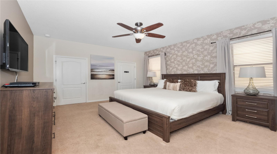 KISSIMMEE, Florida 34747, 8 Bedrooms Bedrooms, ,6 BathroomsBathrooms,Residential,For Sale,RHODES,0,MFRS5151659