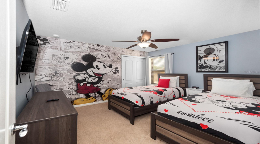 KISSIMMEE, Florida 34747, 8 Bedrooms Bedrooms, ,6 BathroomsBathrooms,Residential,For Sale,RHODES,0,MFRS5151659