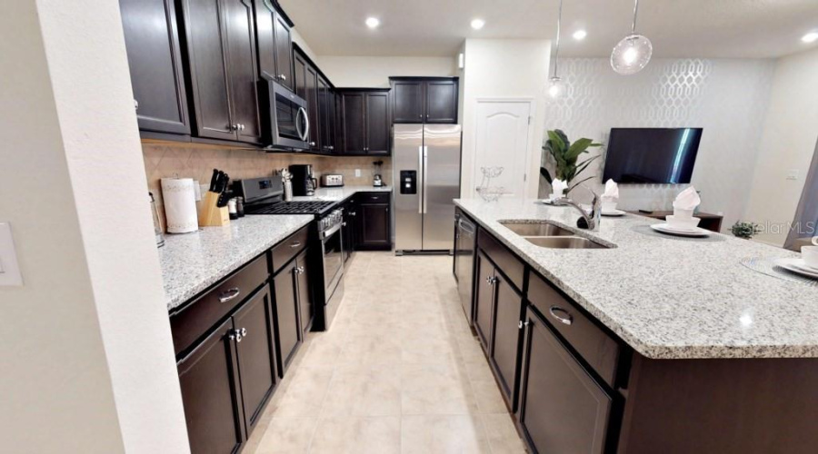 DAVENPORT, Florida 33837, 5 Bedrooms Bedrooms, ,4 BathroomsBathrooms,Residential,For Sale,TERRASONESTA,0,MFRS5150766
