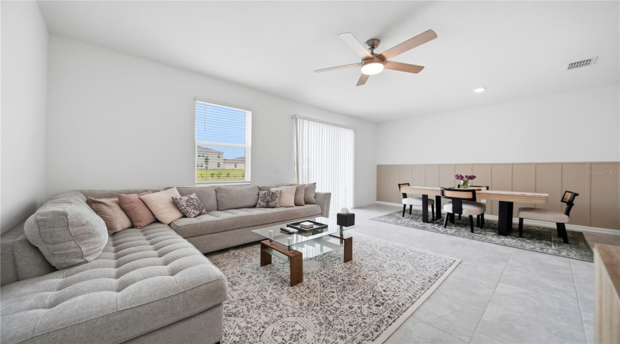 Living / Dining Area