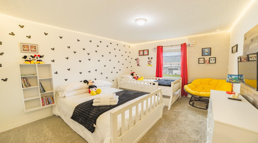 KISSIMMEE, Florida 34747, 5 Bedrooms Bedrooms, ,4 BathroomsBathrooms,Residential,For Sale,AMELIA DOWNS,0,MFRO6415120