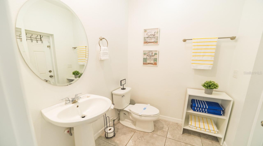 KISSIMMEE, Florida 34747, 5 Bedrooms Bedrooms, ,4 BathroomsBathrooms,Residential,For Sale,AMELIA DOWNS,0,MFRO6415120