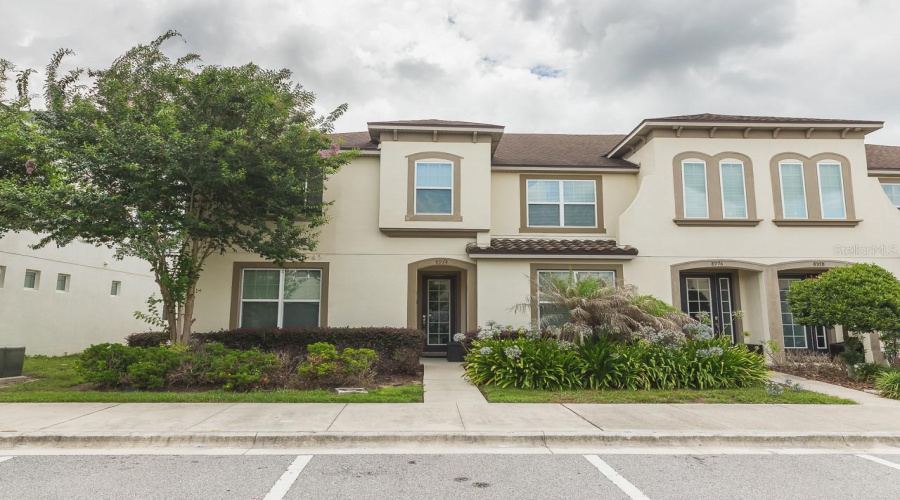 KISSIMMEE, Florida 34747, 5 Bedrooms Bedrooms, ,4 BathroomsBathrooms,Residential,For Sale,AMELIA DOWNS,0,MFRO6415120