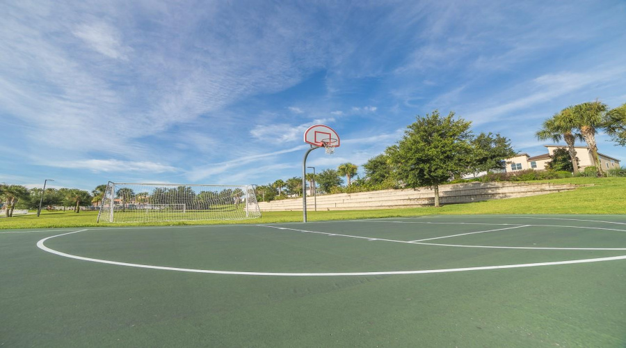 KISSIMMEE, Florida 34747, 5 Bedrooms Bedrooms, ,4 BathroomsBathrooms,Residential,For Sale,AMELIA DOWNS,0,MFRO6415120
