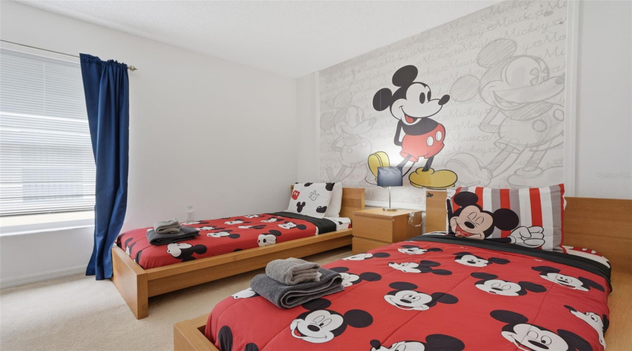KISSIMMEE, Florida 34746, 4 Bedrooms Bedrooms, ,2 BathroomsBathrooms,Residential,For Sale,BAREFOOT BEACH,0,MFRO6415529
