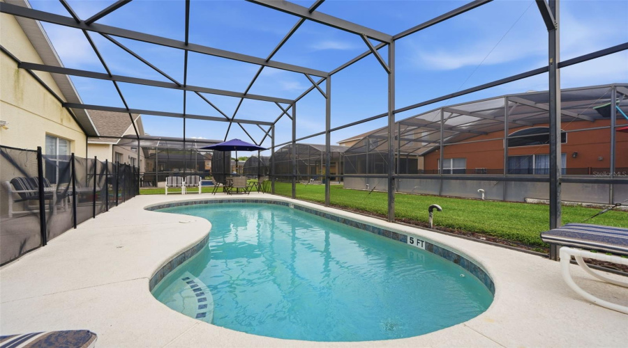 KISSIMMEE, Florida 34746, 4 Bedrooms Bedrooms, ,2 BathroomsBathrooms,Residential,For Sale,BAREFOOT BEACH,0,MFRO6415529