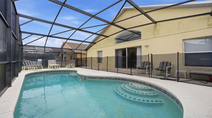 KISSIMMEE, Florida 34746, 4 Bedrooms Bedrooms, ,2 BathroomsBathrooms,Residential,For Sale,BAREFOOT BEACH,0,MFRO6415529