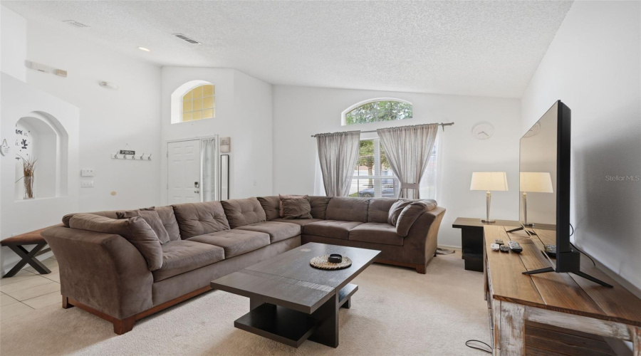 KISSIMMEE, Florida 34746, 4 Bedrooms Bedrooms, ,2 BathroomsBathrooms,Residential,For Sale,BAREFOOT BEACH,0,MFRO6415529
