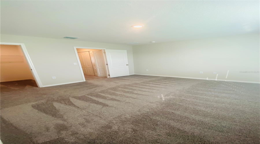 KISSIMMEE, Florida 34746, 3 Bedrooms Bedrooms, ,2 BathroomsBathrooms,Residential,For Sale,CORAL CASTLE,0,MFRS5151793
