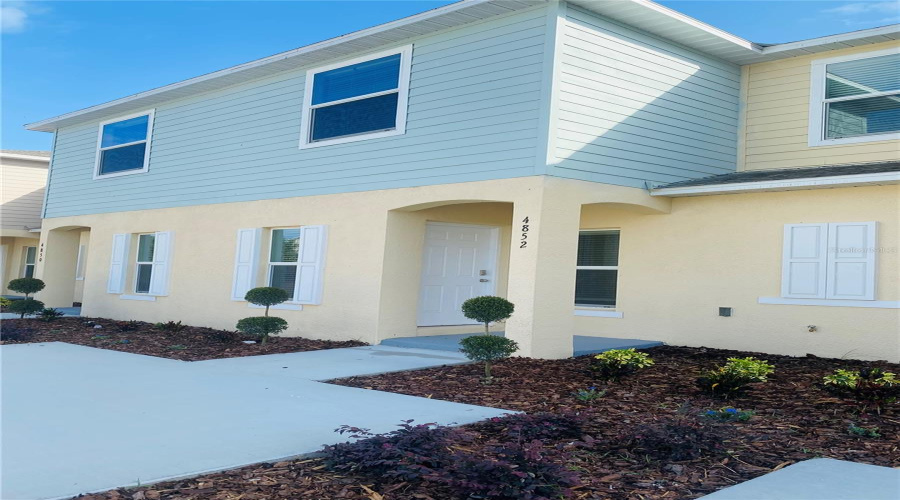 KISSIMMEE, Florida 34746, 3 Bedrooms Bedrooms, ,2 BathroomsBathrooms,Residential,For Sale,CORAL CASTLE,0,MFRS5151793