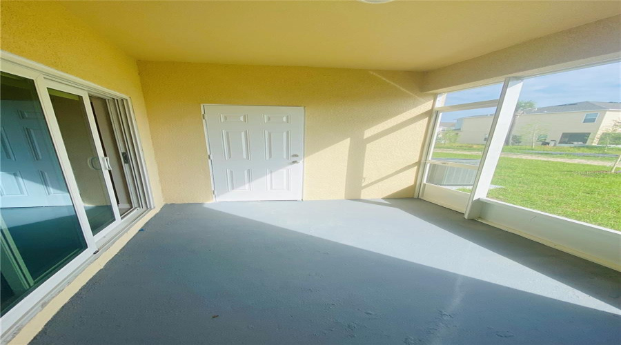KISSIMMEE, Florida 34746, 3 Bedrooms Bedrooms, ,2 BathroomsBathrooms,Residential,For Sale,CORAL CASTLE,0,MFRS5151793