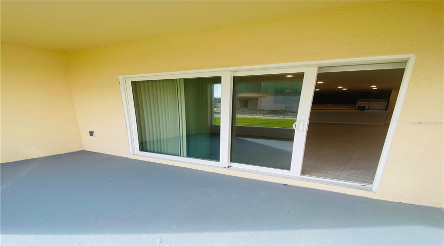 KISSIMMEE, Florida 34746, 3 Bedrooms Bedrooms, ,2 BathroomsBathrooms,Residential,For Sale,CORAL CASTLE,0,MFRS5151793