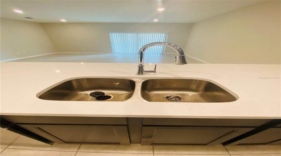 KISSIMMEE, Florida 34746, 3 Bedrooms Bedrooms, ,2 BathroomsBathrooms,Residential,For Sale,CORAL CASTLE,0,MFRS5151793