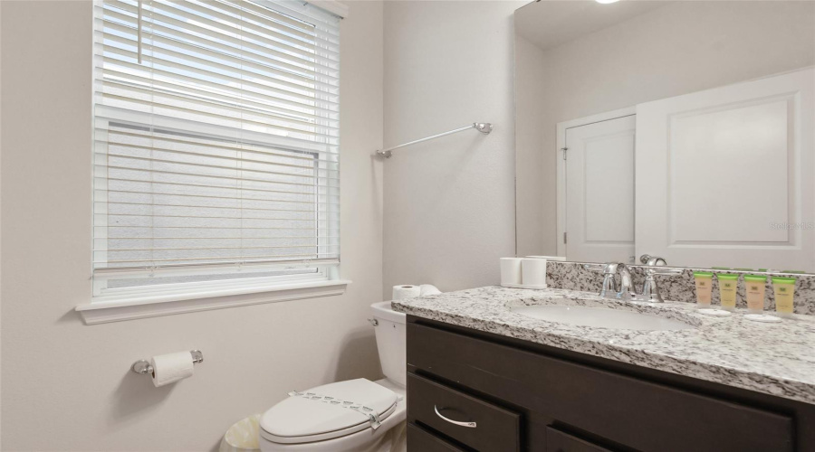 DAVENPORT, Florida 33897, 7 Bedrooms Bedrooms, ,5 BathroomsBathrooms,Residential,For Sale,LANA,0,MFRO6416221