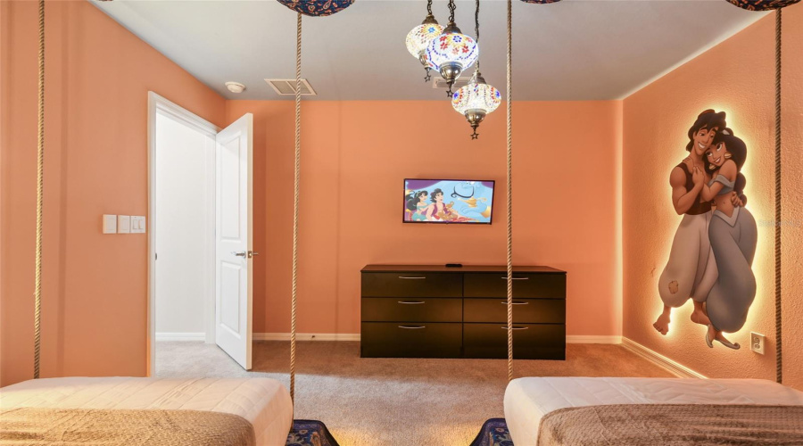 DAVENPORT, Florida 33897, 7 Bedrooms Bedrooms, ,5 BathroomsBathrooms,Residential,For Sale,LANA,0,MFRO6416221