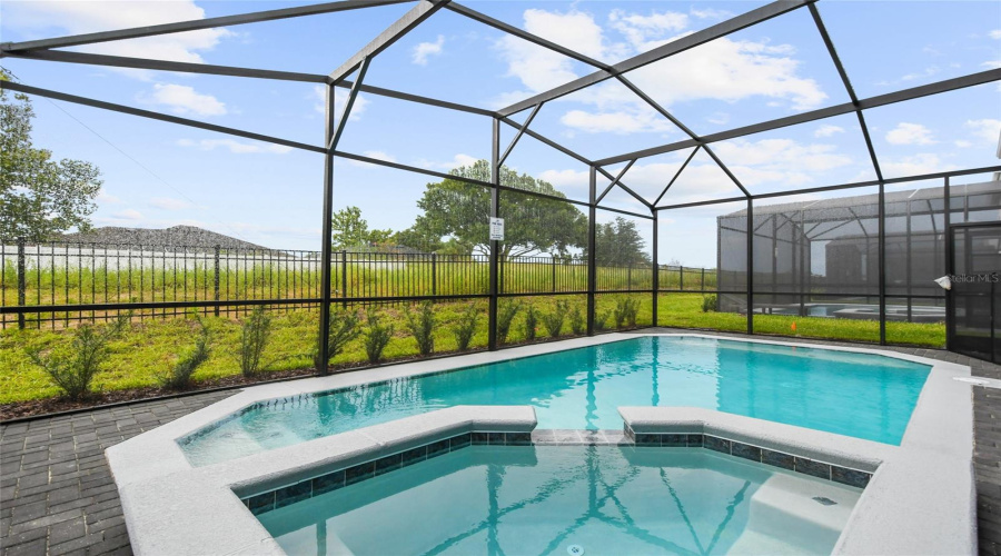 DAVENPORT, Florida 33897, 7 Bedrooms Bedrooms, ,5 BathroomsBathrooms,Residential,For Sale,LANA,0,MFRO6416221