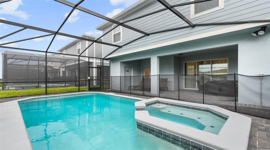 DAVENPORT, Florida 33897, 7 Bedrooms Bedrooms, ,5 BathroomsBathrooms,Residential,For Sale,LANA,0,MFRO6416221