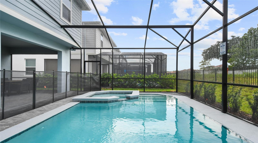 DAVENPORT, Florida 33897, 7 Bedrooms Bedrooms, ,5 BathroomsBathrooms,Residential,For Sale,LANA,0,MFRO6416221