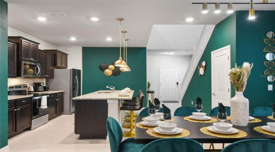 DAVENPORT, Florida 33897, 7 Bedrooms Bedrooms, ,5 BathroomsBathrooms,Residential,For Sale,LANA,0,MFRO6416221