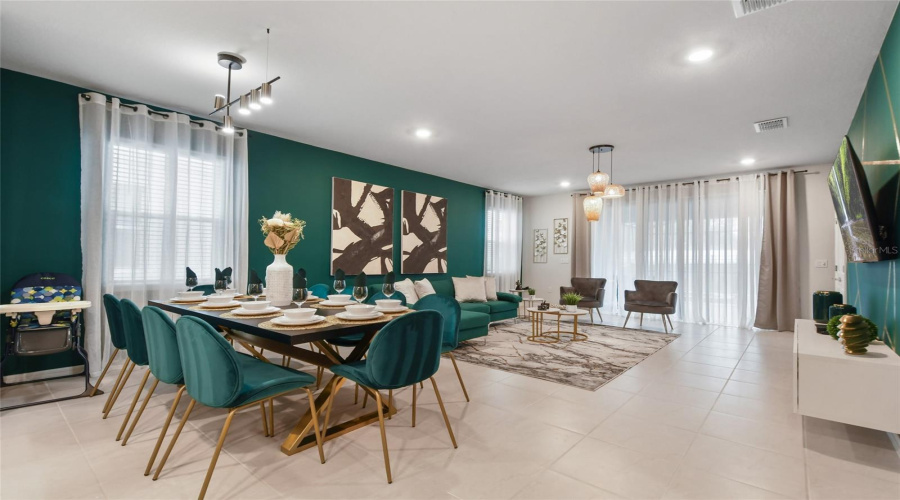 DAVENPORT, Florida 33897, 7 Bedrooms Bedrooms, ,5 BathroomsBathrooms,Residential,For Sale,LANA,0,MFRO6416221