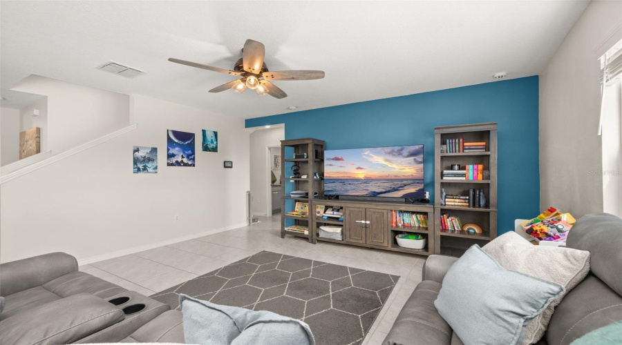 DAVENPORT, Florida 33837, 5 Bedrooms Bedrooms, ,3 BathroomsBathrooms,Residential,For Sale,RED HILL,0,MFRA4696834