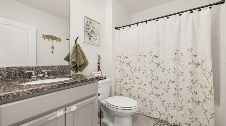 DAVENPORT, Florida 33837, 5 Bedrooms Bedrooms, ,3 BathroomsBathrooms,Residential,For Sale,RED HILL,0,MFRA4696834