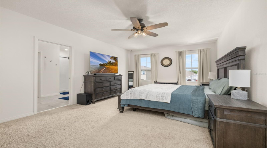 DAVENPORT, Florida 33837, 5 Bedrooms Bedrooms, ,3 BathroomsBathrooms,Residential,For Sale,RED HILL,0,MFRA4696834
