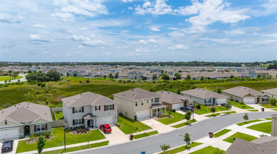 DAVENPORT, Florida 33837, 5 Bedrooms Bedrooms, ,3 BathroomsBathrooms,Residential,For Sale,RED HILL,0,MFRA4696834